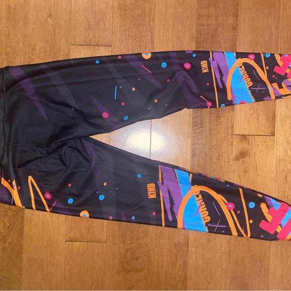 With X Peloton Black High Waist Leggings w Colourful Designs large -fit like med - Picture 2 of 3